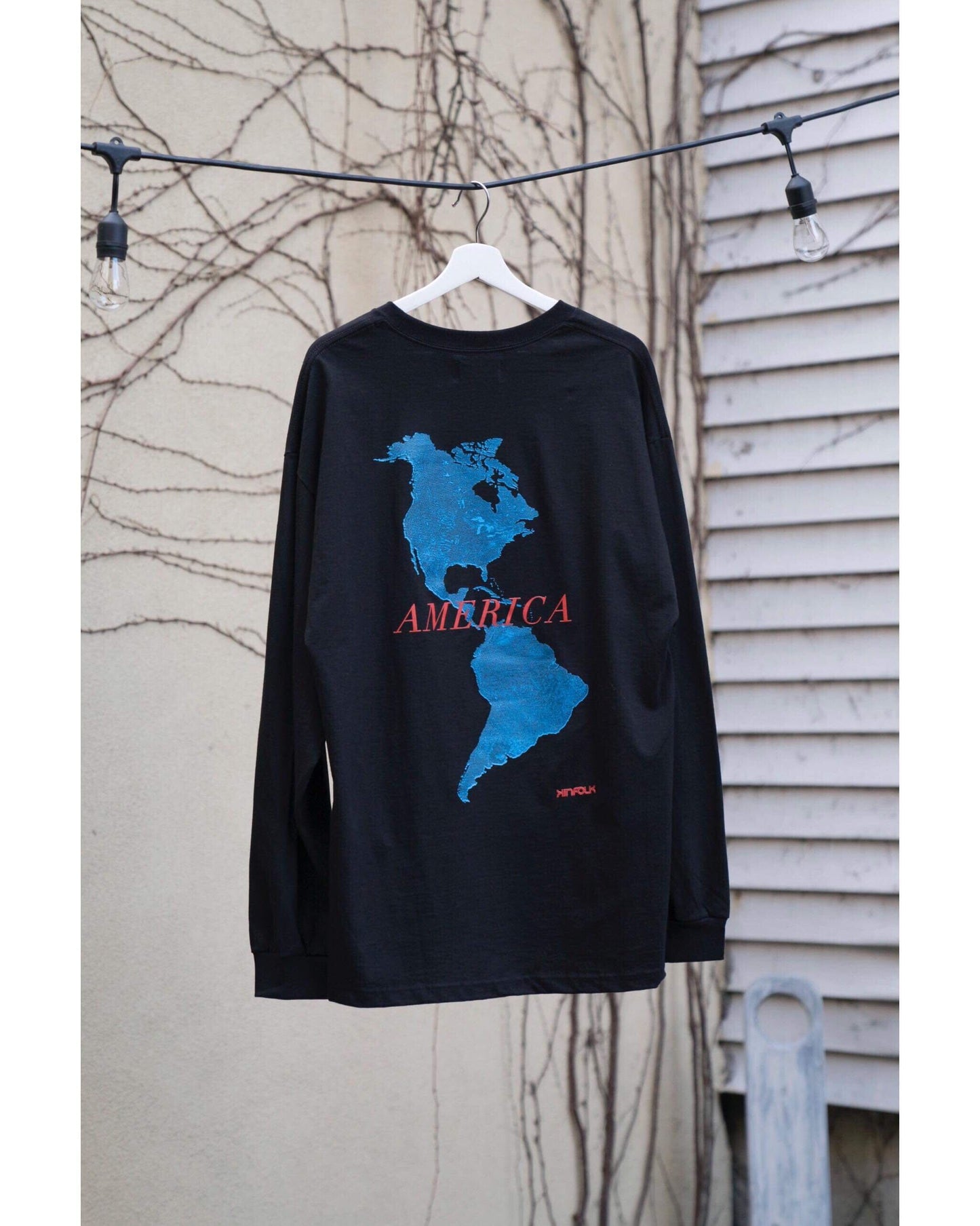 "AMERICA" Long Sleeve T-shirts